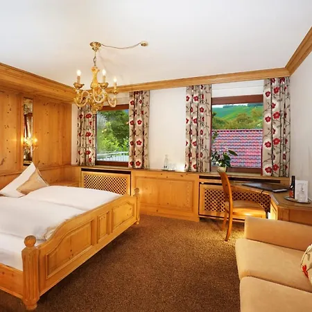 Hotel Rebstock 4*